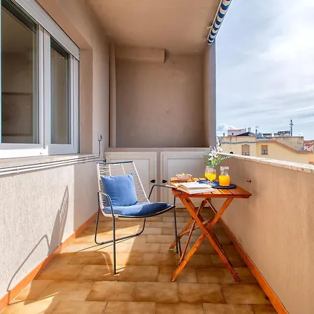 A Glance At The Sea *