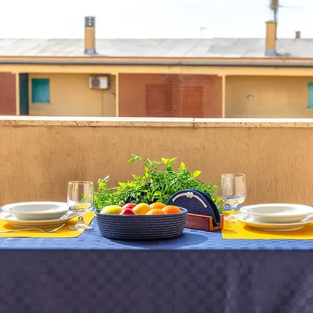 A Glance At The Sea Alguer