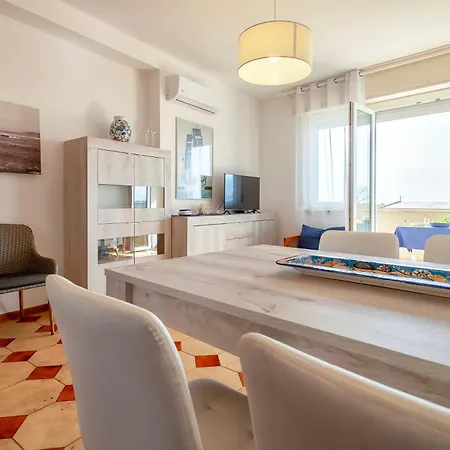 A Glance At The Sea Apartamento *