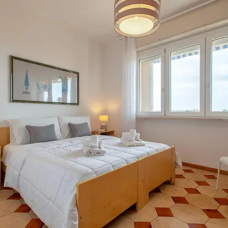 A Glance At The Sea Apartamento *