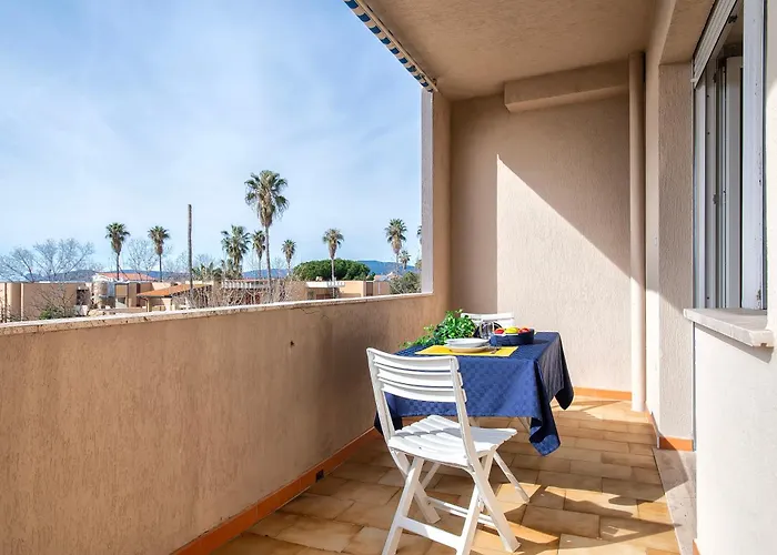 Апартаменты A Glance At The Sea *