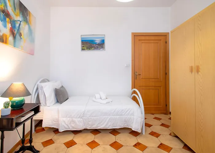 Апартаменты A Glance At The Sea