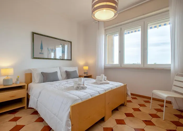 A Glance At The Sea Апартаменты *